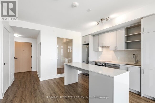 Building Photo - 50 George Butchart Dr