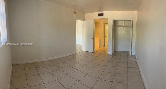 Building Photo - 7505 SW 82nd St