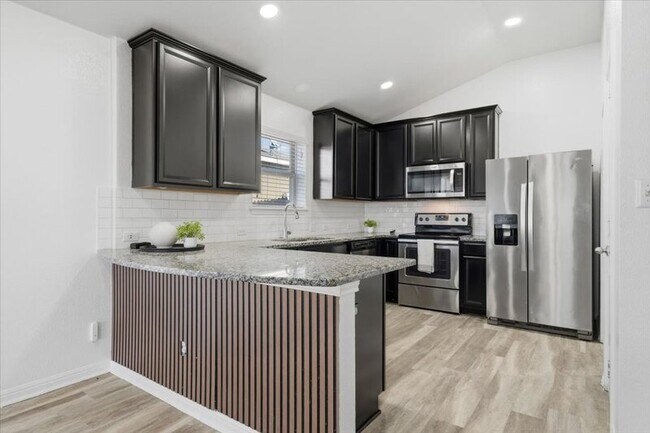 Building Photo - 19040 Kimberlite Dr