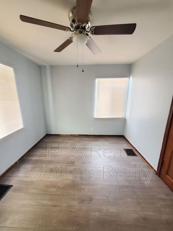 Building Photo - 258 N Virginialee Rd