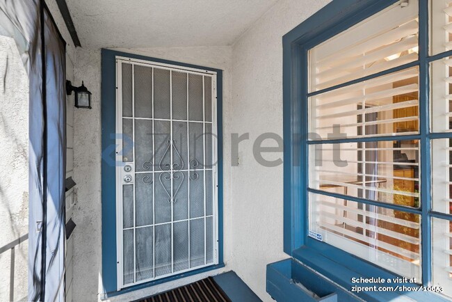 Building Photo - 277 W Juana Ave