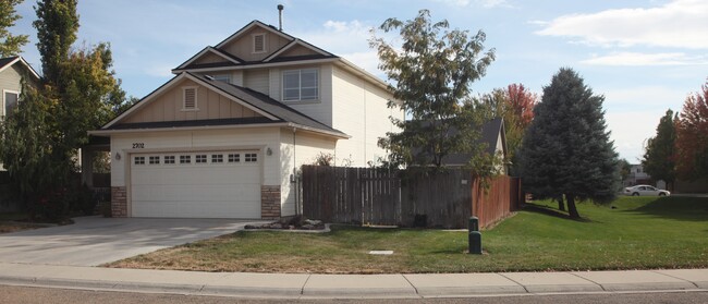 Building Photo - 2702 Wintercrest St