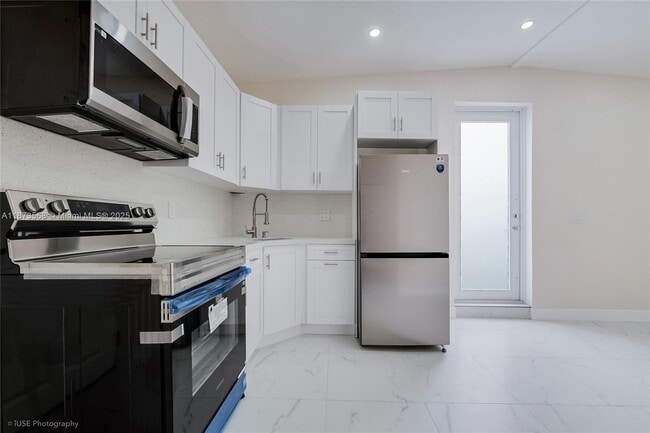 Foto del edificio - 10421 SW 184th St