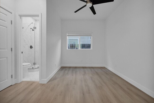 Foto del edificio - 4554 North Ave