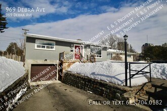 Building Photo - 969 Debra Ave