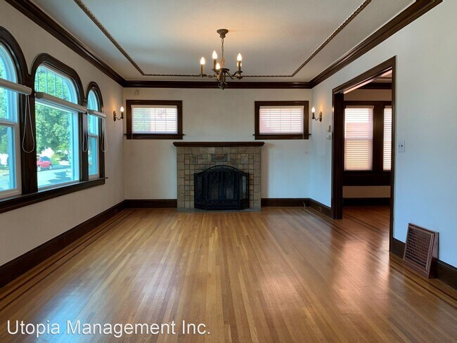 Building Photo - 2 br, 1 bath House - 263 Leo Ave
