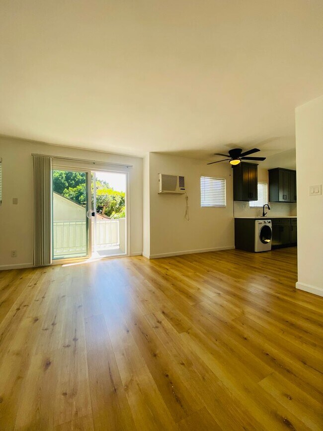 Foto del interior - 6556 Lamirada Ave