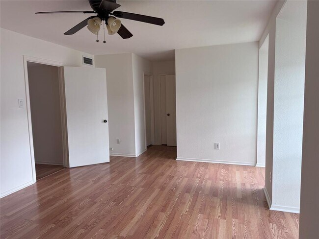 Building Photo - 10176 Beekman Pl Dr