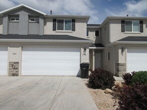 Building Photo - 430 N 400 W