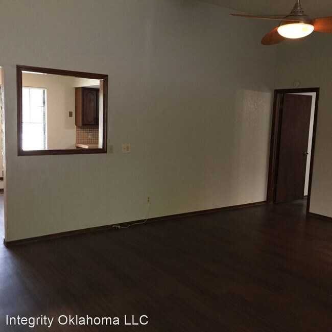 Foto del edificio - 3 br, 2 bath House - 1010 Castle Rd