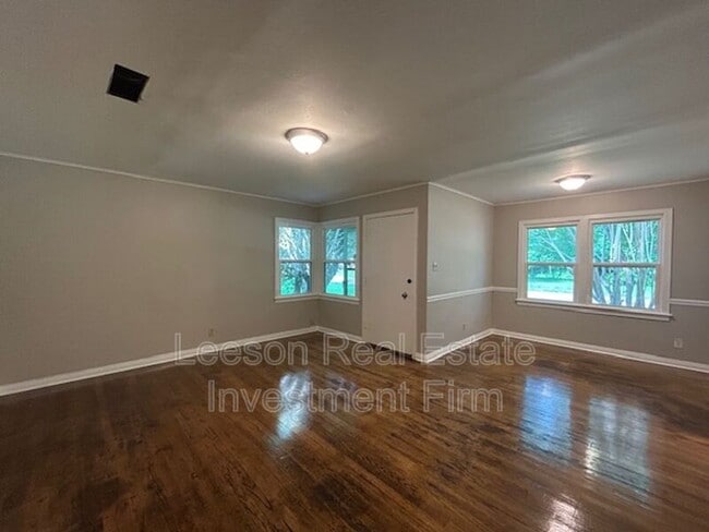 Building Photo - 3407 Alexander Ave