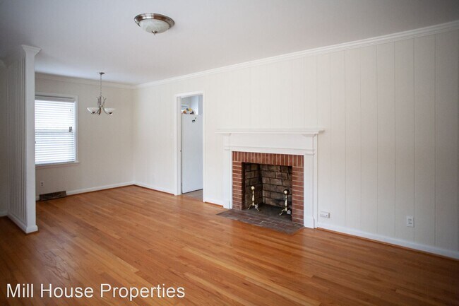 Foto del edificio - 3 br, 1 bath House - 1108 Mount Carmel Chu...