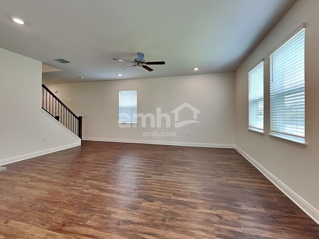 Building Photo - 27264 St Andrews Avenue