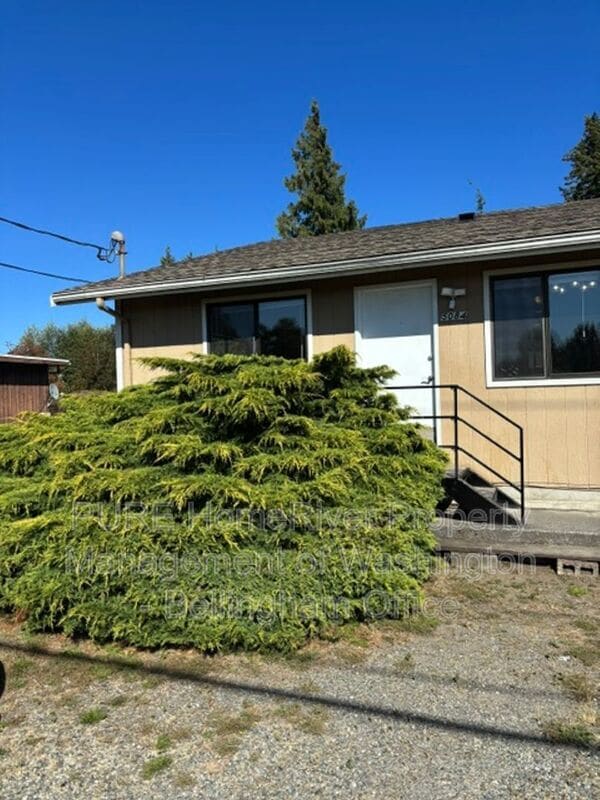 Building Photo - 5084-5086 La Bounty Dr