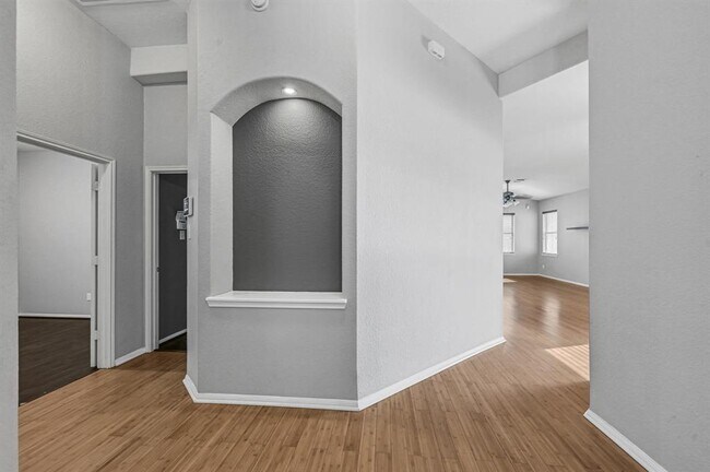 Building Photo - 21300 Heritage Forest Ln