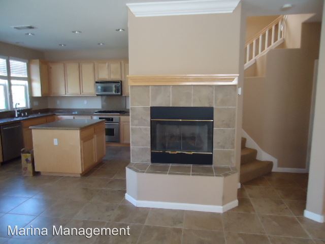 Foto del edificio - 8380 Bennington Ct