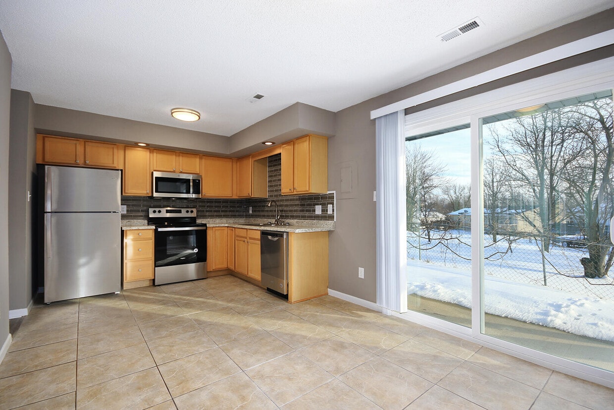 Primary Photo - 2301 Primrose Dr