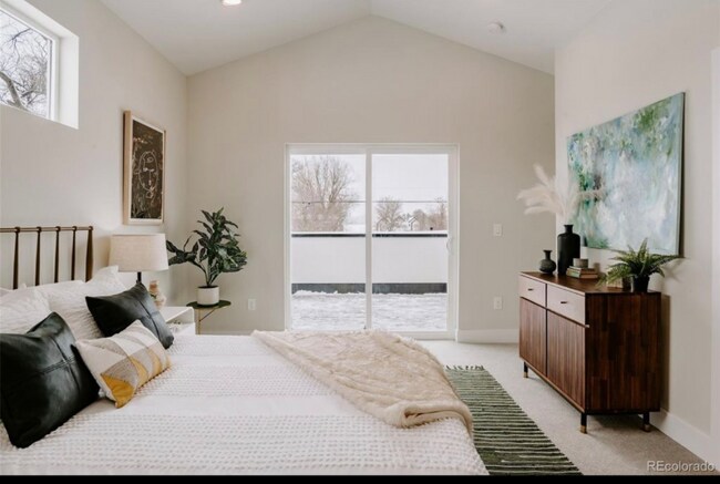 Foto del edificio - 3075 S Delaware St