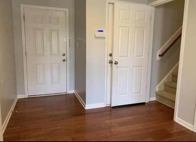 Foto del edificio - 2827 Aristocrat Ln