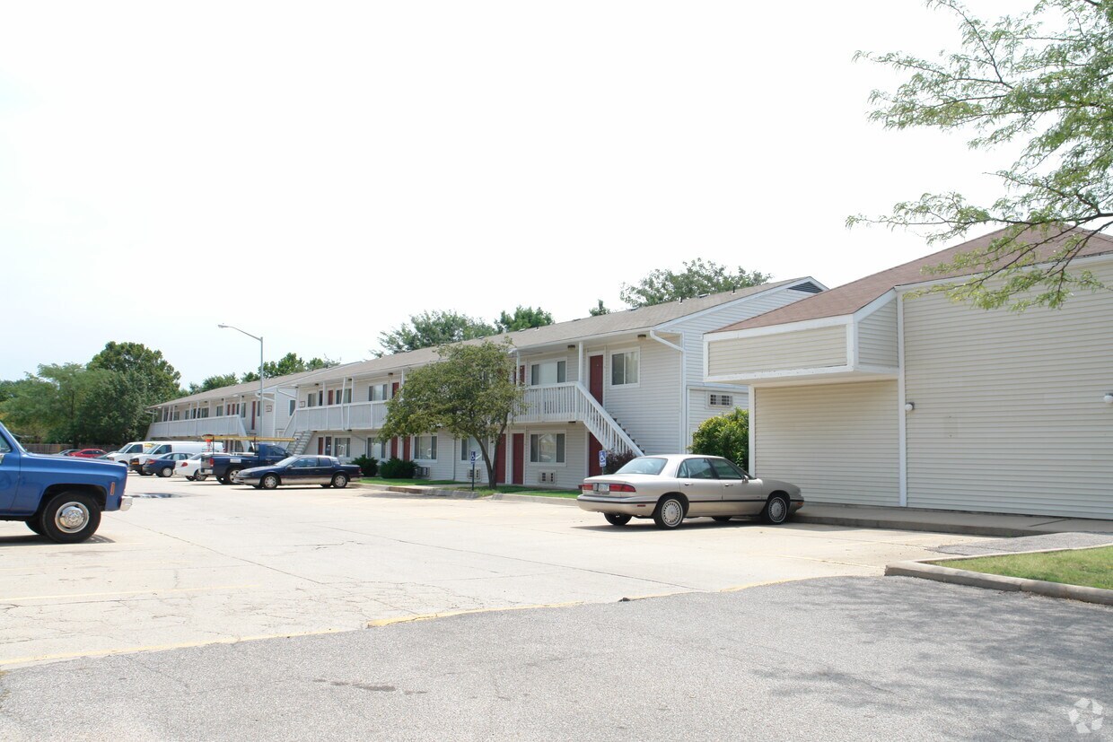 Foto principal - Pawnee Park Apartments