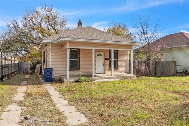 Foto del edificio - 913 S Hoff Ave