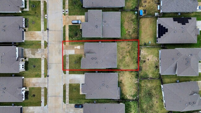 Building Photo - 311 John House Ln