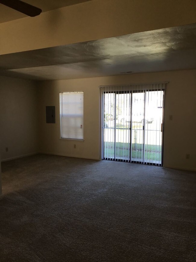 Foto del edificio - 7916 Turner Rd