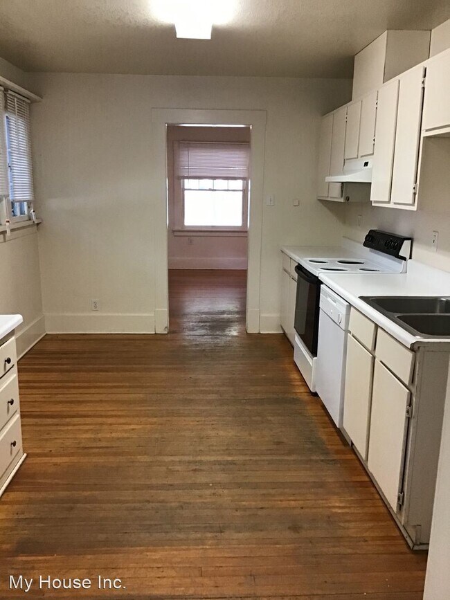 Building Photo - 4 br, 2 bath House - 420 Laporte Avenue