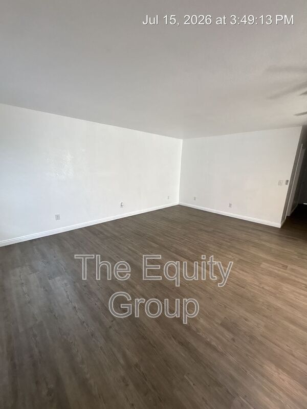 Foto del edificio - 388 Crestwood Ave