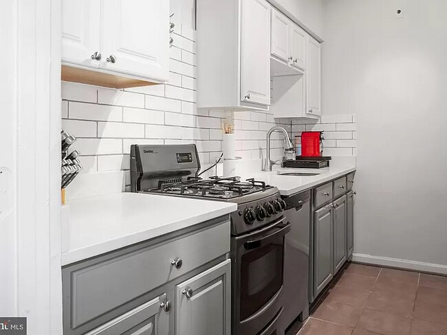 Building Photo - 1711 Massachusetts Ave NW