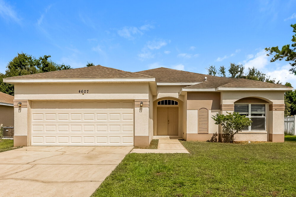 Foto principal - 4607 9th Ave E