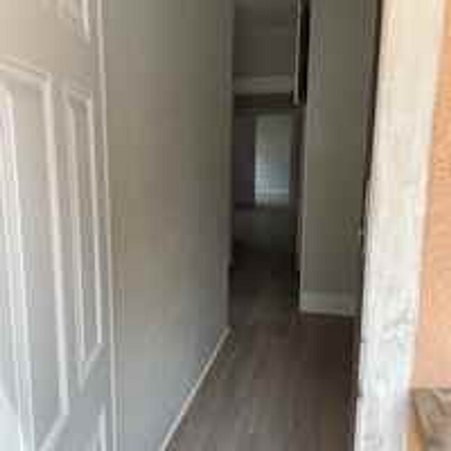 Foto del edificio - 612 26th St W