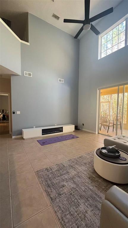 Building Photo - 9910 Moss Rose Way