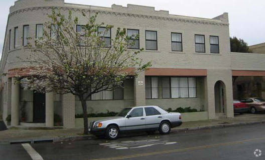 Building Photo - Parker Avenue Apartments