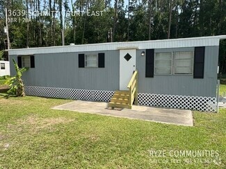 Building Photo - 3639 Schmitt Ct E