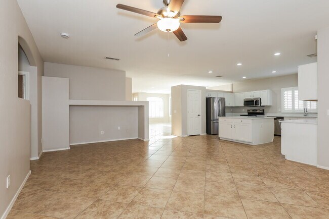 Foto del edificio - 1913 S 83rd Dr