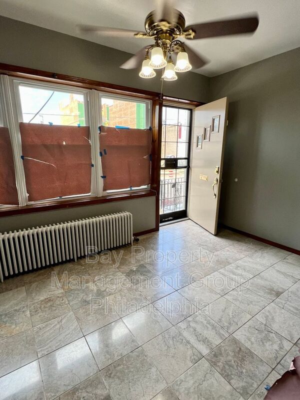 Building Photo - 5638 Warrington Ave