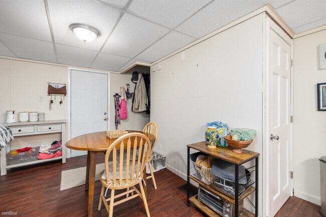 Building Photo - 2 br, 1 bath House - 12 Grove Street