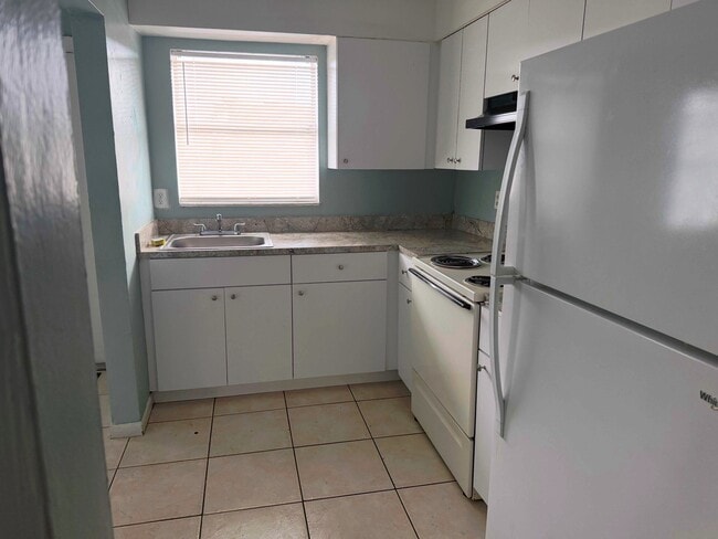 Foto del edificio - 3701 SW 59th Terrace
