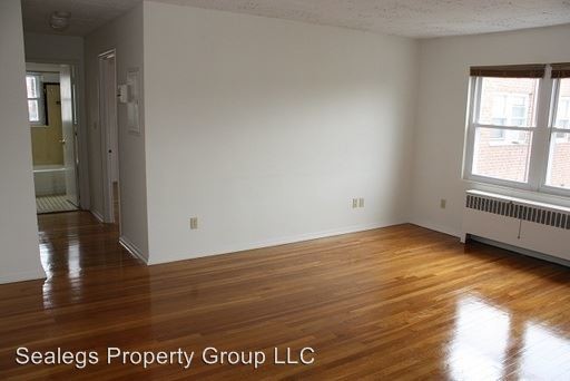 Building Photo - 96 E Manning St