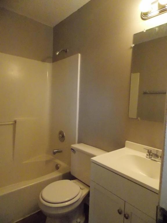 Building Photo - 230 Lanier Drive #220 PP
