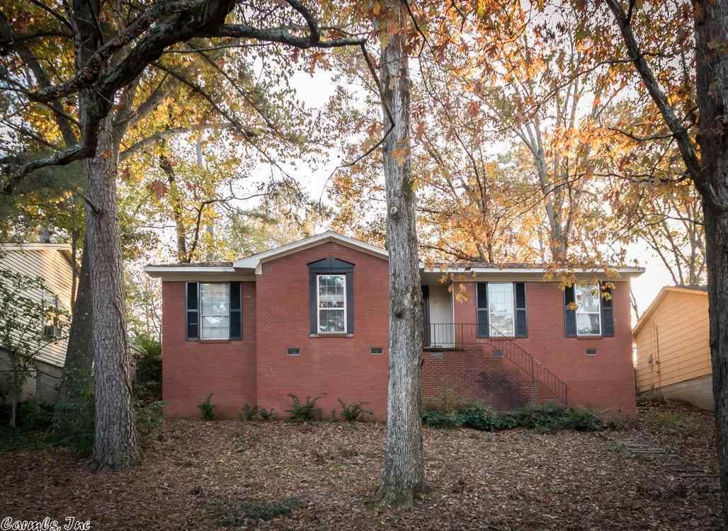 Primary Photo - 29 Rosewood Dr