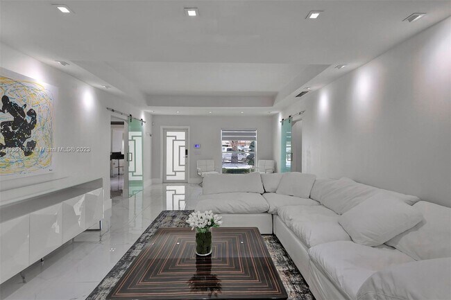 Foto del edificio - 12940 Auralia Rd