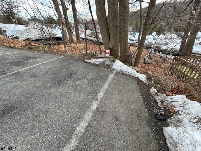 Foto del edificio - 19 Windemere Ave