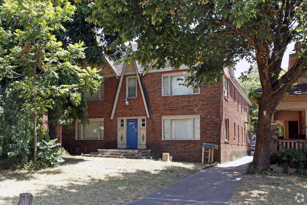 Primary Photo - 420 NW 26th St