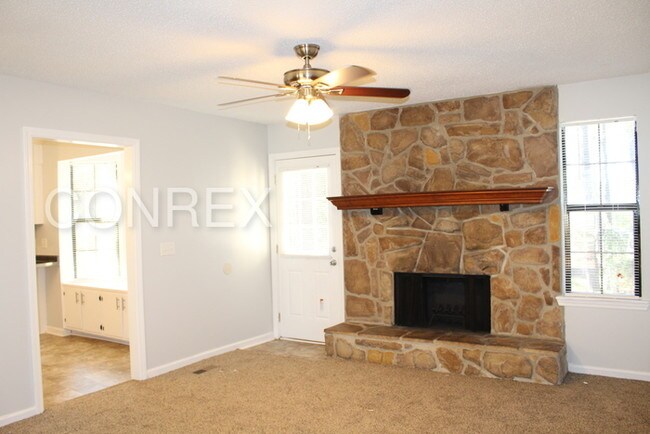 Building Photo - 7301 Fontana Dr