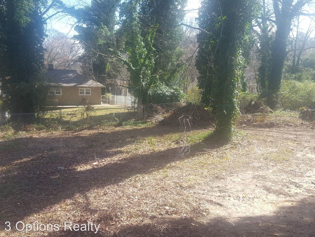 Foto del edificio - 3 br, 2 bath House - 880 Westmont Road