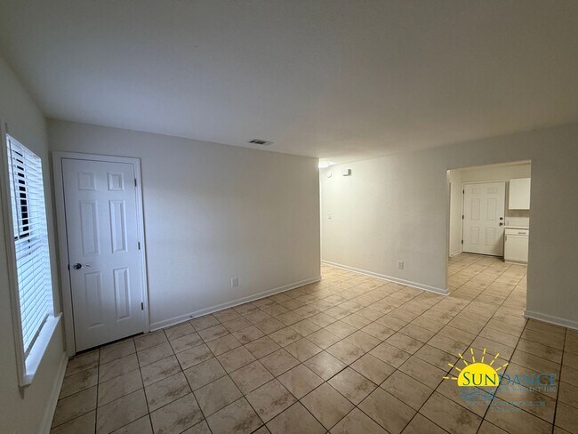 Foto del edificio - Charming 2 Bedroom Unit in Milton Heights!