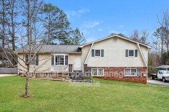 Building Photo - 480 Debra Dr