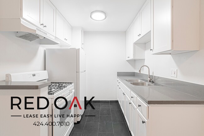 Building Photo - 4020 Midland St